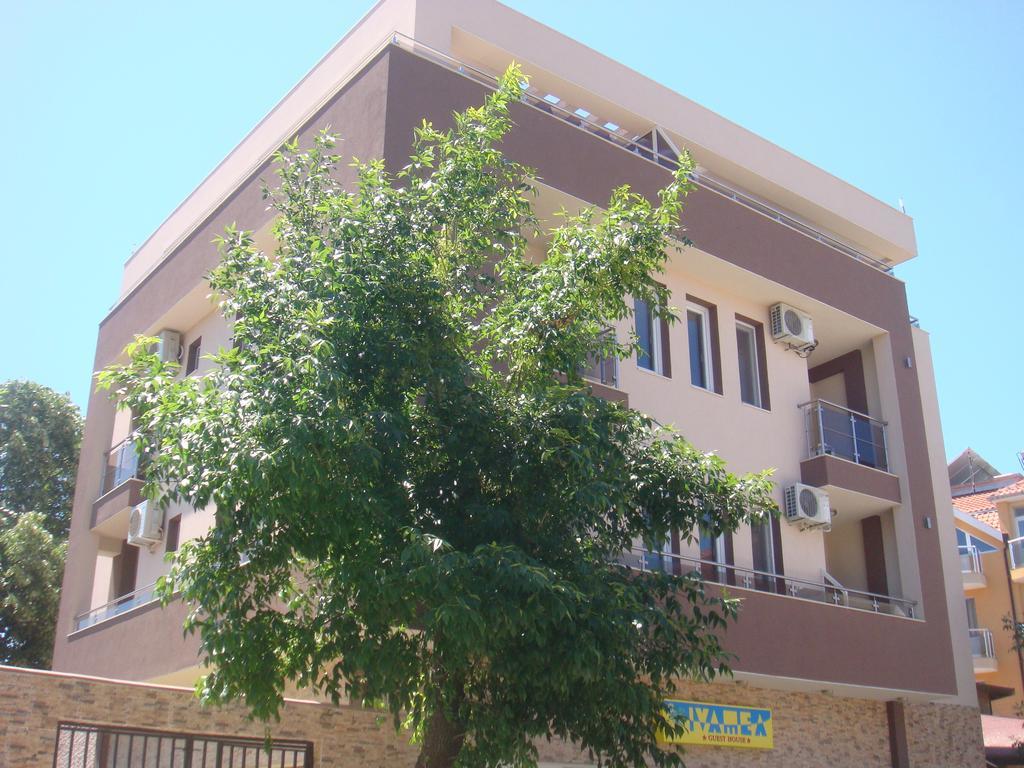 Ivatea Family Hotel Ravda Exterior photo